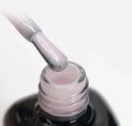 База для ногтей IQ Beauty, камуфлирующая с шиммером, Ирландский крем, 10 мл IQNBS08