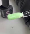 Густая и жесткая база для ногтей Sakura Strong base Light green, 8 мл green.